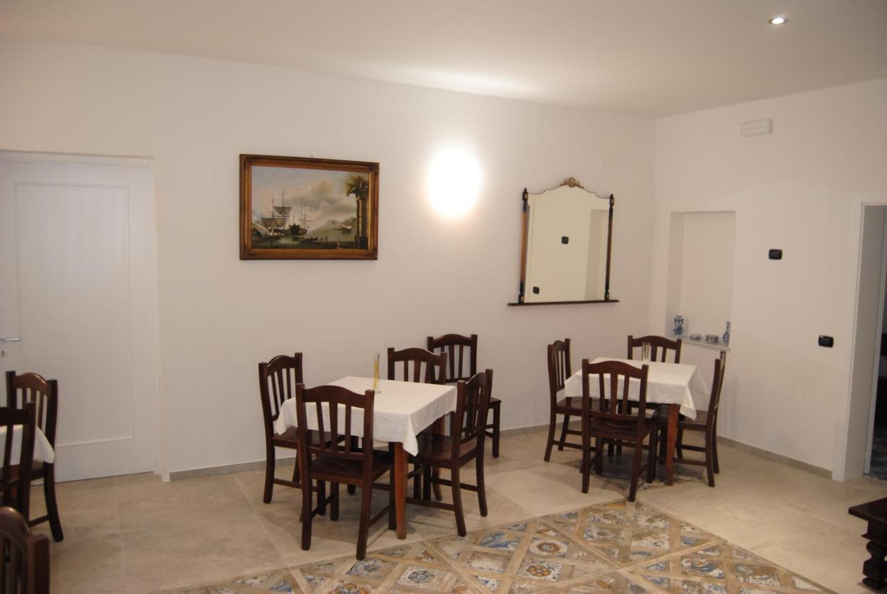 B & B Palazzo Maestro & Corte Maestro Rooms Gallipoli Exterior photo