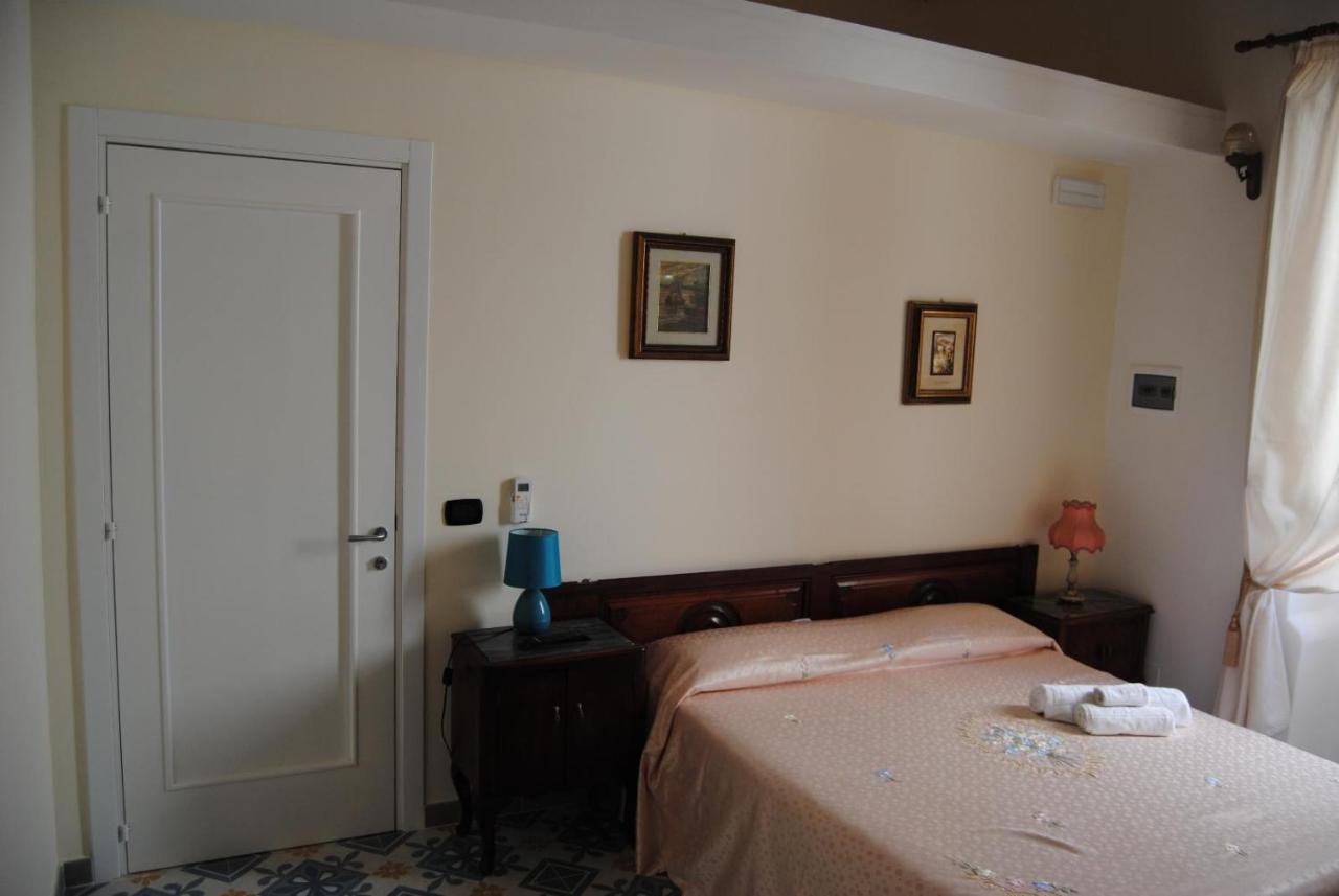 B & B Palazzo Maestro & Corte Maestro Rooms Gallipoli Exterior photo